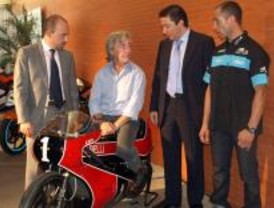 El Ayuntamiento edita una guía para turistas moteros