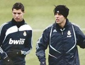 Pellegrini recupera a Kaká y Guti para medirse a la revelación de la Liga