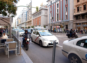 Esperanza Aguirre huye de la Policía cuando le iban a poner una multa