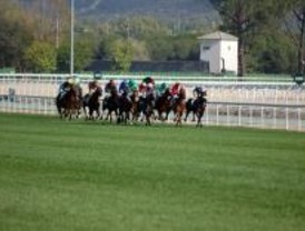 La Zarzuela acoge este jueves la primera carrera nocturna de la nueva temporada