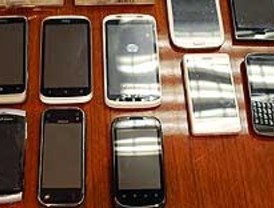 Robaban smartphones falsos para venderlos como auténticos en tiendas de segunda mano
