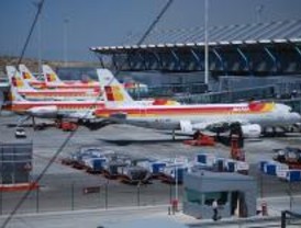Iberia reubica a los pasajeros tras cancelar ocho vuelos