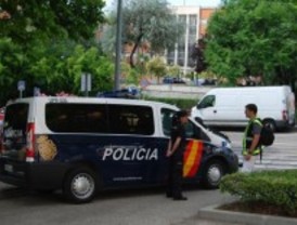 Detenido un hombre acusado de quemar decenas de contenedores en Getafe
