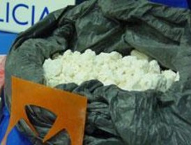 Dos detenidos con casi 12 kilos de cocaína