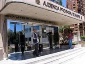 Condenada una mujer por asesinar a machetazos a su abuela