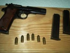 Condenado a 5 años un hombre que guardaba armas y explosivos en su casa