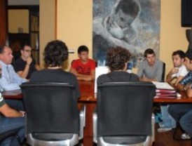 Los grupos de música de Valdemoro visitan el Ayuntamiento