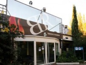 La familia de Ussía solicita 15 años de cárcel para el acusado
