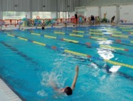 Valdemoro oferta un programa acuático para personas con movilidad reducida