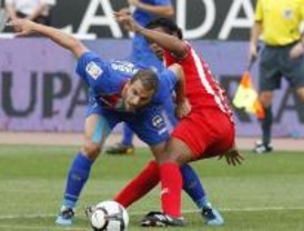 El Getafe tropieza en Almería por falta de gol