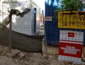 Un vigilante 'jitano' se adueña de una obra promovida por la Comunidad