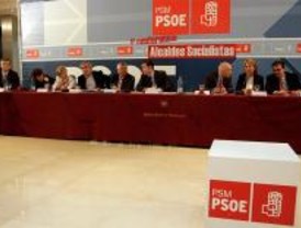 Gómez pide al Gobierno regional que avale la obtención de hipotecas