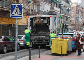 Los trabajadores recelan de otros seis contratos de Botella