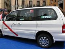 Los taxistas anuncian paros ante la iniciativa municipal de que trabajen sus días libres