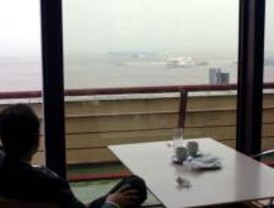 Barajas vuelve a la normalidad tras operar con solo dos pistas por la niebla