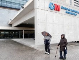 Aguirre se compromete a estudiar si es necesario inyectar más dinero en los nuevos hospitales