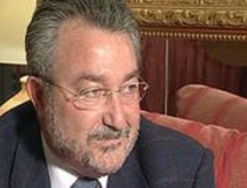 Sanidad 'seguirá trabajando' para que Madrid cumpla la Ley del Tabaco