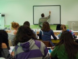 La Comunidad abre la puerta a los colegios e institutos 'especializados' desde el próximo curso