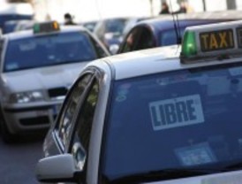 Los taxistas preacuerdan una regulación horaria