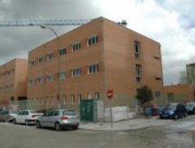 Los padres del colegio Tirso de Molina denuncian obras con niños dentro y sin licencia