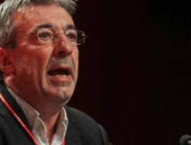 IU insta a gravar a las viviendas vacías