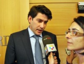 Pérez asegura que 'se ha cocinado para el PSOE' y la califica como 'una tomadura de pelo'