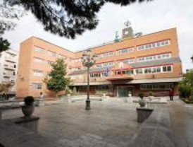 Primera reunión de la comisión que investigará la residencia de Alcorcón