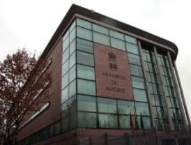 Unos 130 estudiantes de Bachillerato debaten sobre deportes en la Asamblea de Madrid