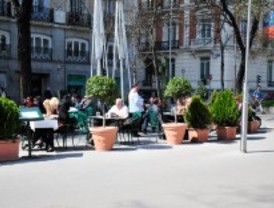 El café Gijón tendrá que pedir licencia de terraza