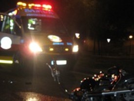 Herido muy grave tras chocar contra una valla
