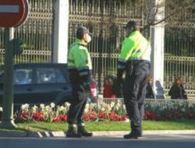 Agentes de Movilidad trabajan con mascarilla para que se evalúen sus riesgos
