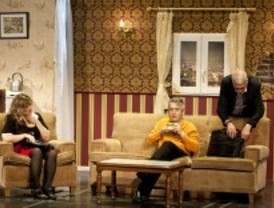 El enredo llega a manos de la comedia 'El encargo'