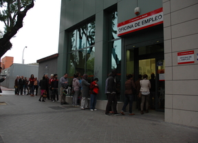 El paro sube en 2.411 personas en febrero