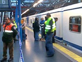 La L6 de Metro vuelve a funcionar tras el descarrilamiento de un convoy