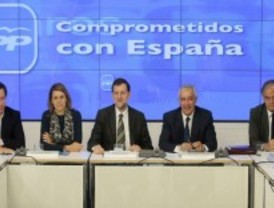 Los 'barones' del PP firman una declaración de apoyo a las reformas de Rajoy