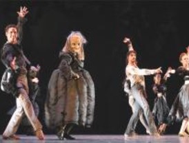 Miguel Ángel Berna lleva los cuadros de Goya al Teatro de la Zaruela