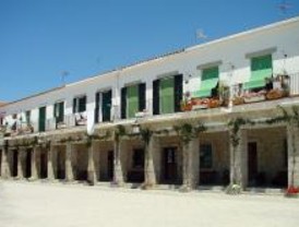 El PSOE en Hoyos presenta recursos para desbloquear la 'crisis de los alcaldes'