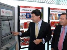La Comunidad destaca el ahorro que supone la administración electrónica