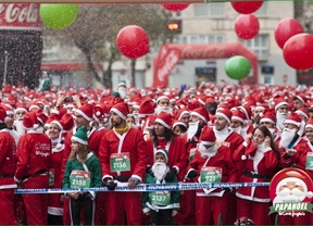 Casi 5.200 corredores baten en Madrid el record guiness de correr vestido de Papá Noel