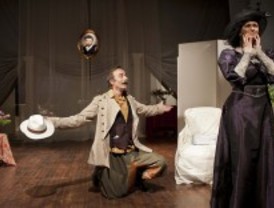 'El oso' en el teatro de Cámara