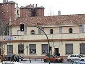 La 'iglesia roja' de San Carlos Borromeo se solidariza con la Cañada
