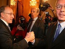 Pizarro quiere poner más suelo en el mercado