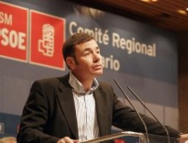 Gómez: 'Creo en el trabajo, no en pildoras milagrosas de alguien que acaba de llegar'