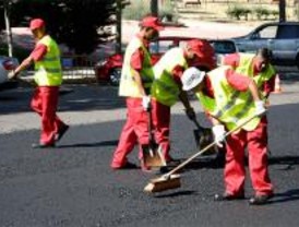 Los trabajos de asfaltado llegan a los distritos de Vicálvaro, Chamartín y Chamberí