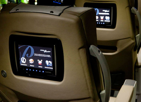 Alsa incluye pantallas táctiles por butaca en sus autobuses