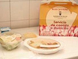 Alcorcón lleva la comida a casa a sus mayores