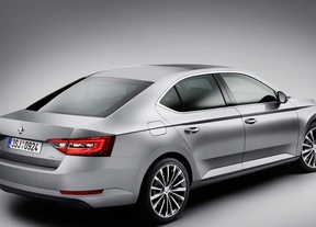 Skoda Superb.