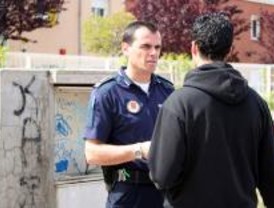 Meco vela por sus menores