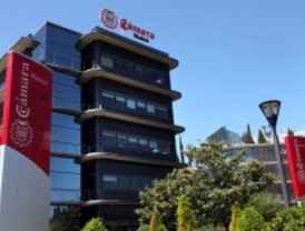 Un empresario chino ingresa en el Pleno de la Cámara de Comercio