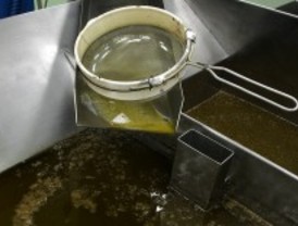 Se duplica la recogida de aceite usado en Alcalá